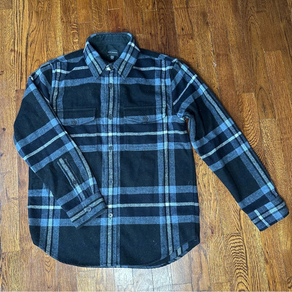Club Monaco Men's Black and Blue Plaid Heavy Flannel Shirt